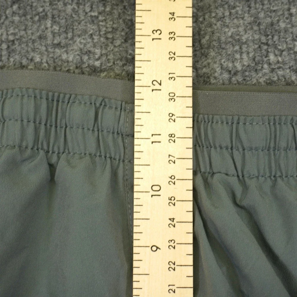 Nike Running Shorts Womens M Gray Dri-FIT Zipper Pocket CZ9576-084 - Picture 4 of 11